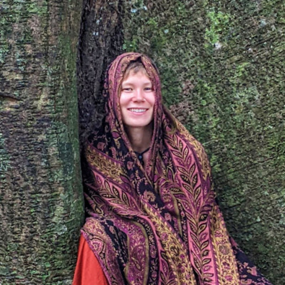 Meet your Posher, Lynn